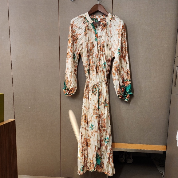 JIN.DAN Dresses & Skirts - Nwt Stunning Dress